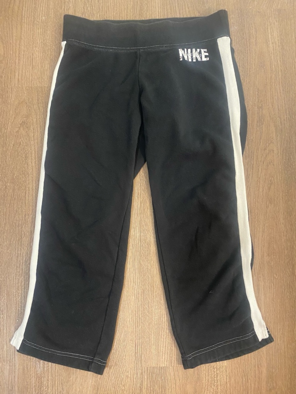 Nike cropped Active Pants with White Side Stripes